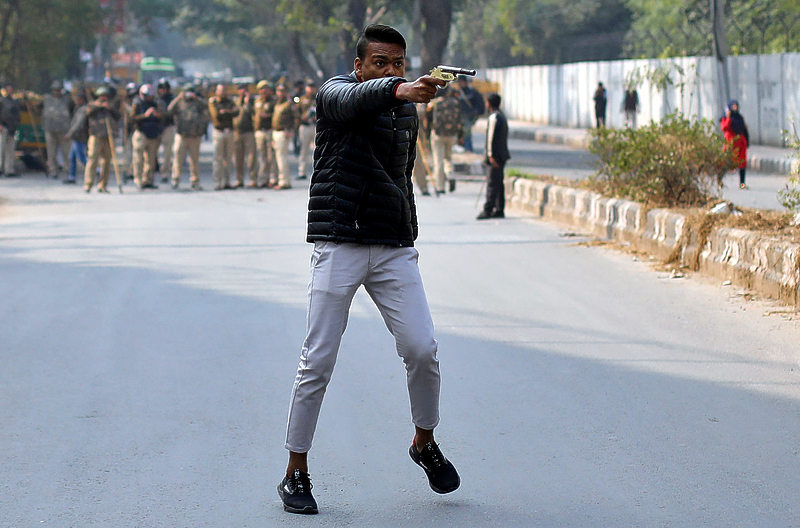 Gunman fires at Indian protesters after threatening "final journey" live on Facebook